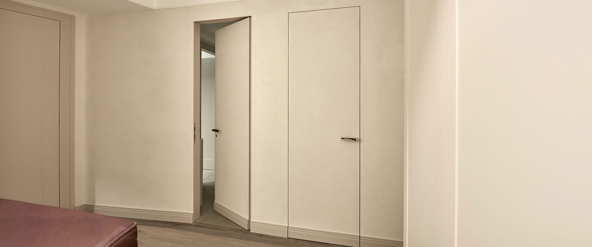 Frameless Doors