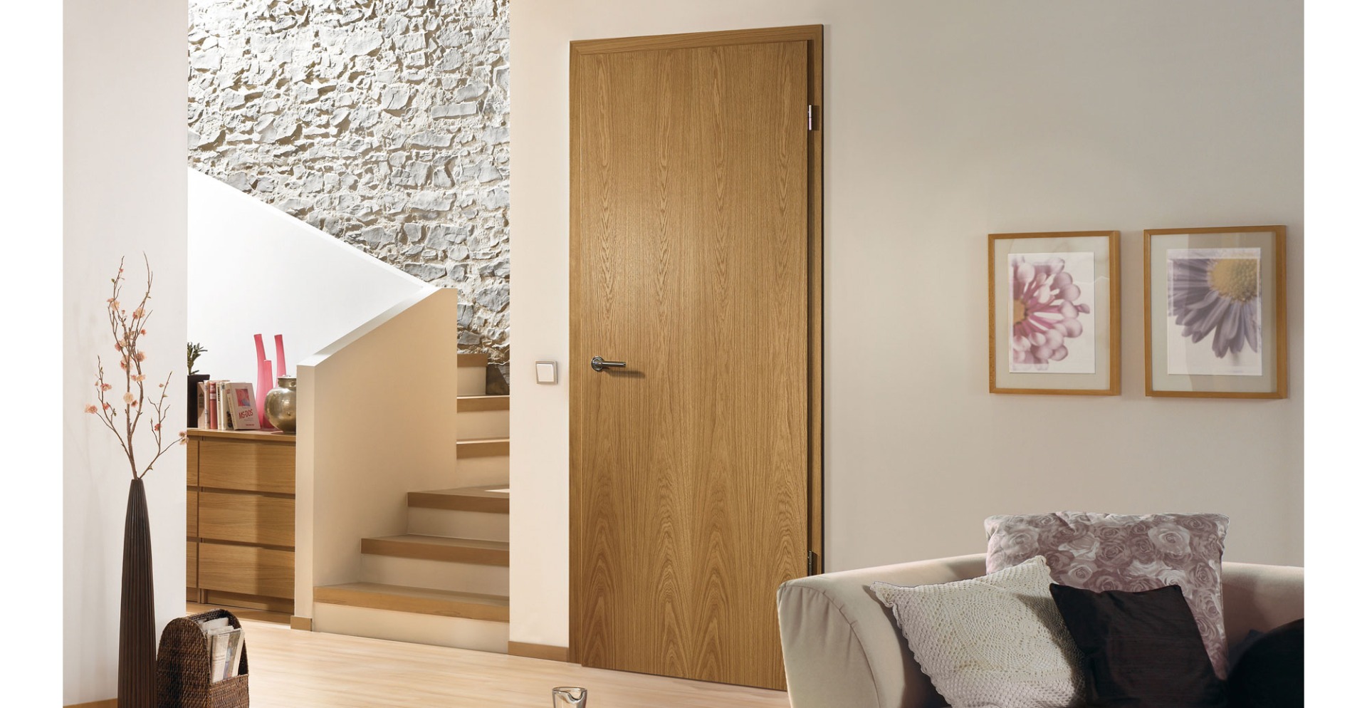 Oak Doors UK - The best selection of Solid and Veneer Wooden Doors