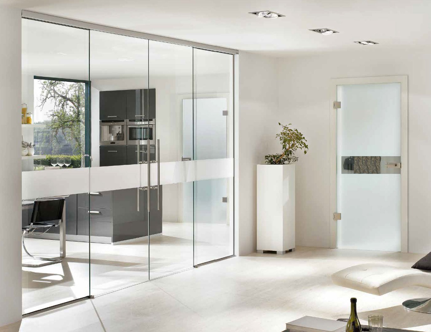 glass partition wall